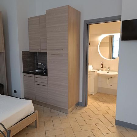 Residence Borromeo Чезано Мадерно Екстериор снимка
