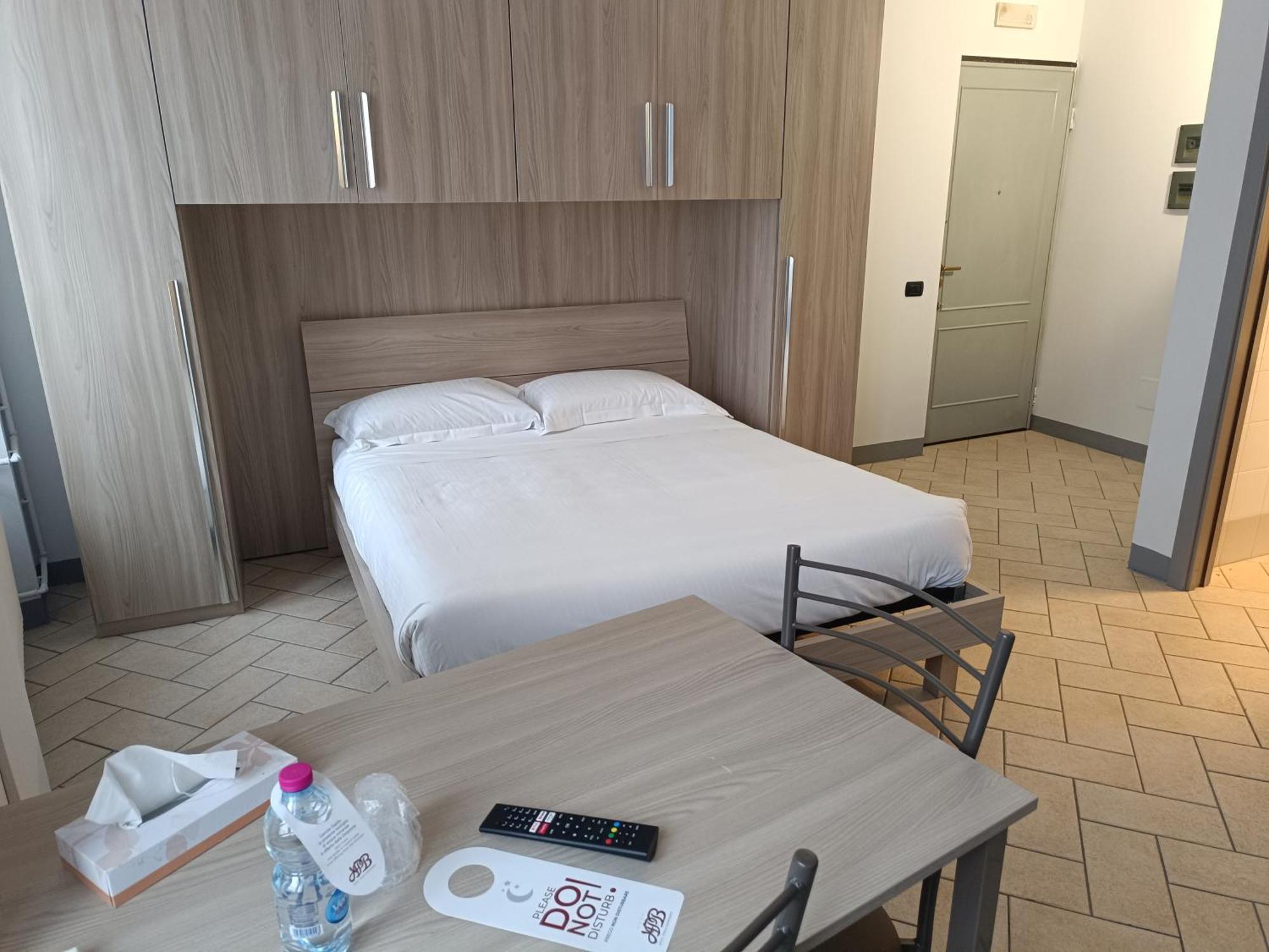 Residence Borromeo Чезано Мадерно Екстериор снимка